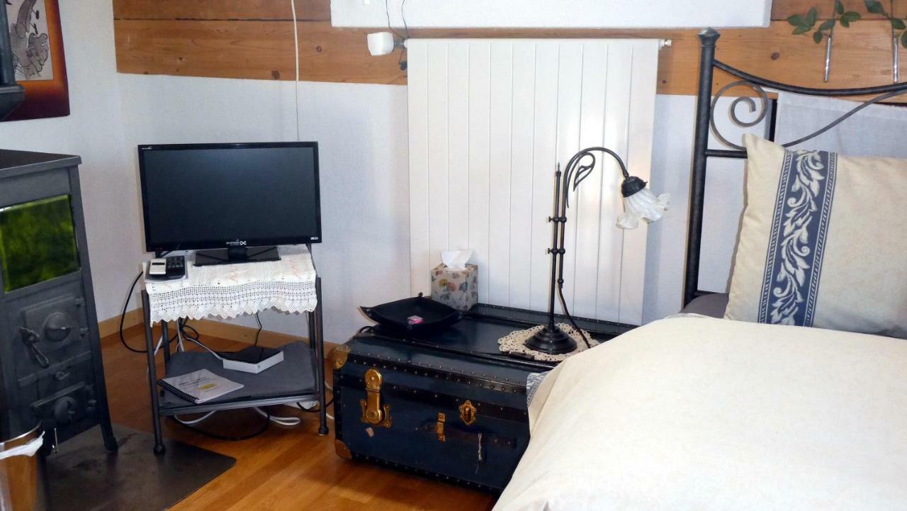 Bed & Breakfast Im Chellhof Benken  Екстериор снимка